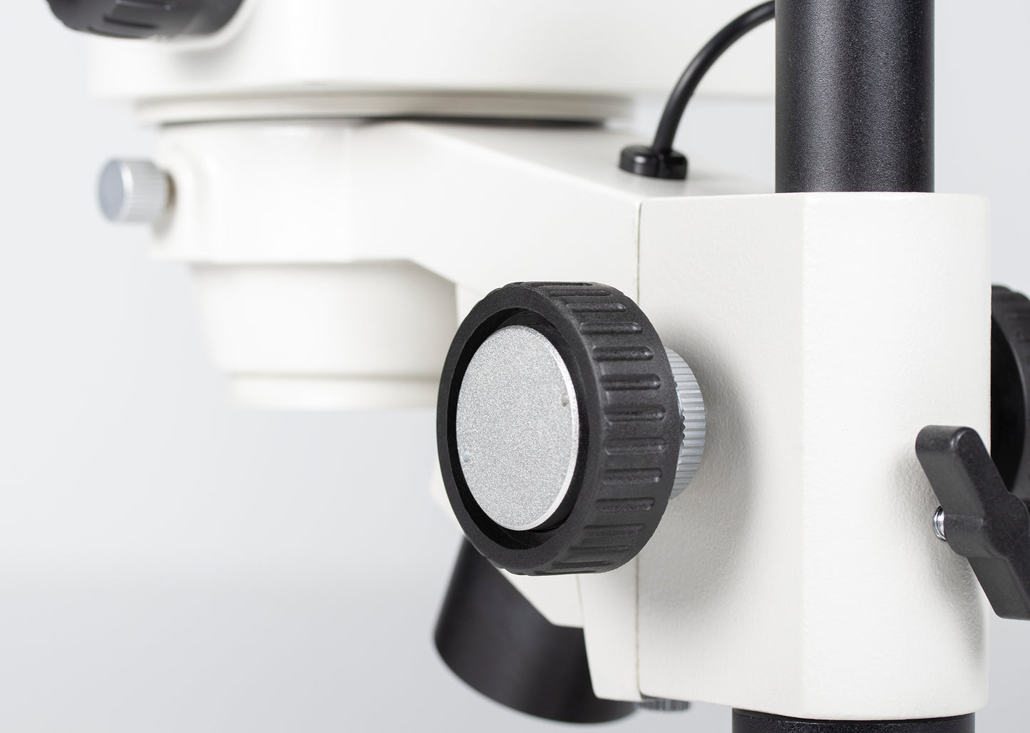 Estereo microscopio trinocular
SMZ160-TLED